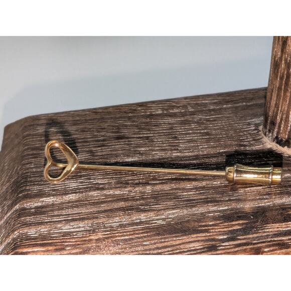 Marked 14K Gold Open Heart Stick Pin 1.2g - Picture 6 of 6